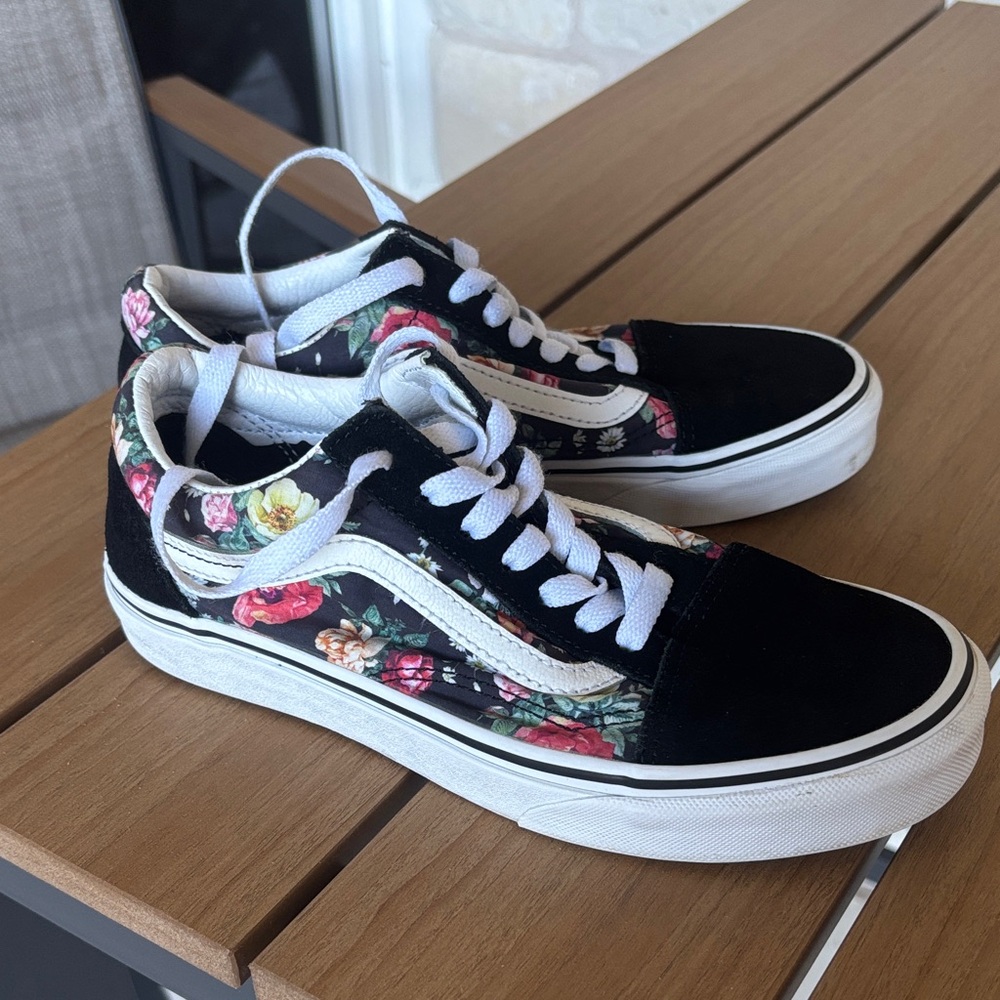 Vans Women's Black and Floral Sneakers